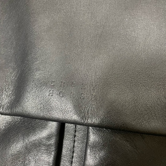 Crazy Horse by Liz Claiborne Genuine Leather Shoulder Bag. - Picture 2 of 14